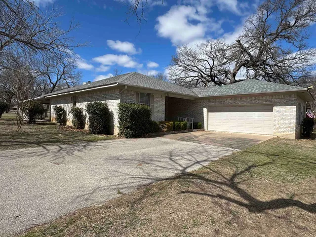 $335,000 | 710 Highland Drive, Highland Haven, TX 78654