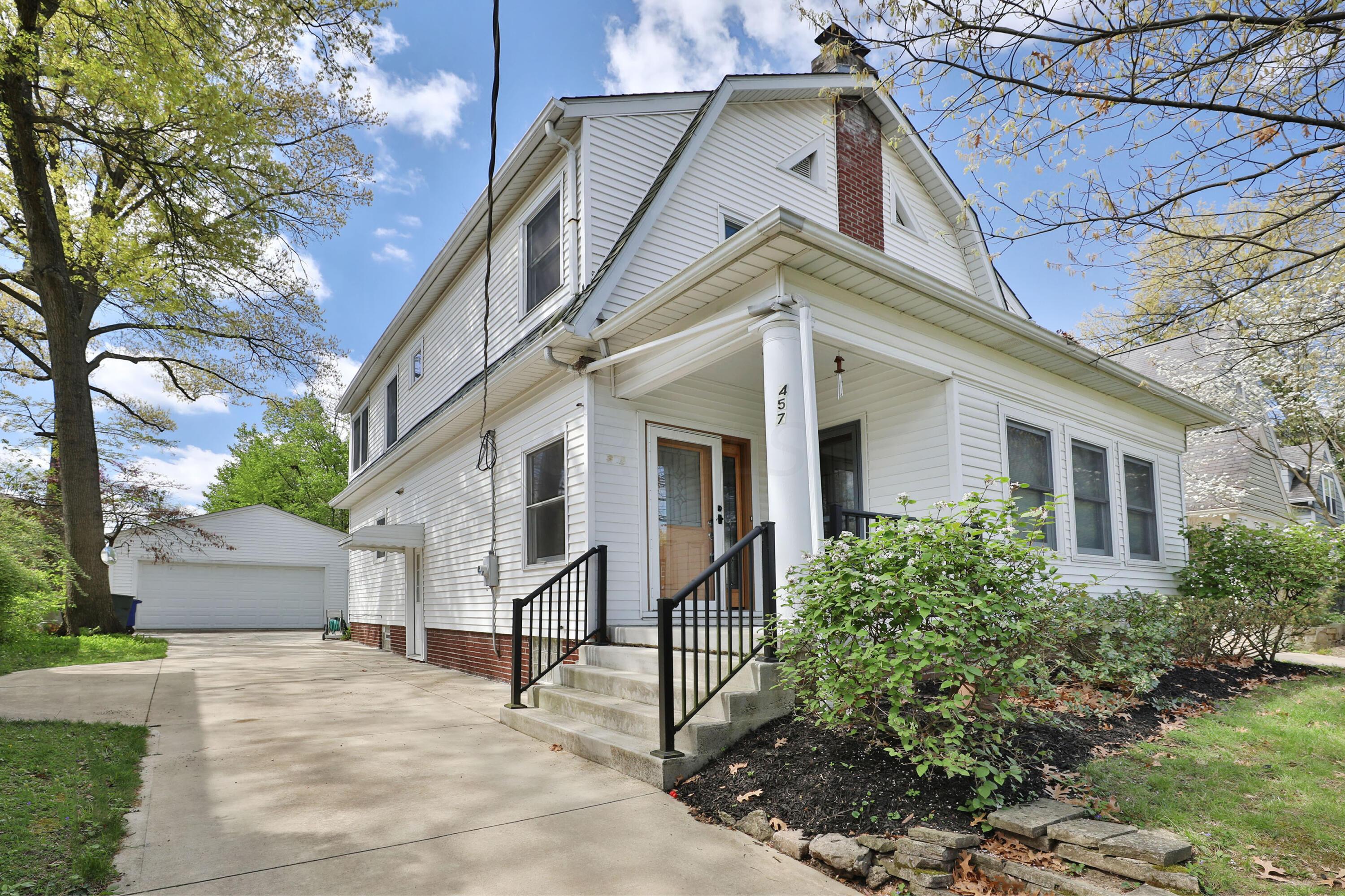 457 Midgard Road Columbus, OH 43202 - Photo 2 of 50 Front