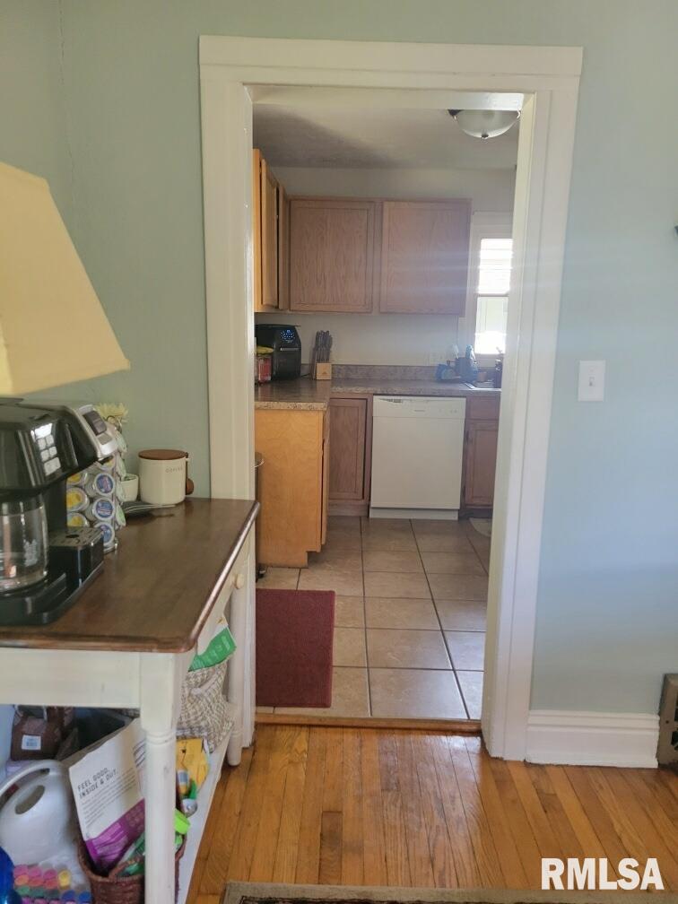 2449 South 9th Street Springfield, IL 62703 - Photo 10 of 50