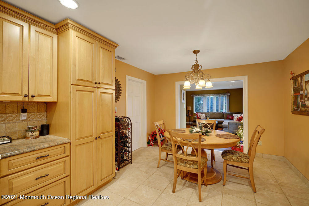 7 Fairview Road Marlboro, NJ 07746 - Photo 22 of 52 032_dsc02442-dsc02446