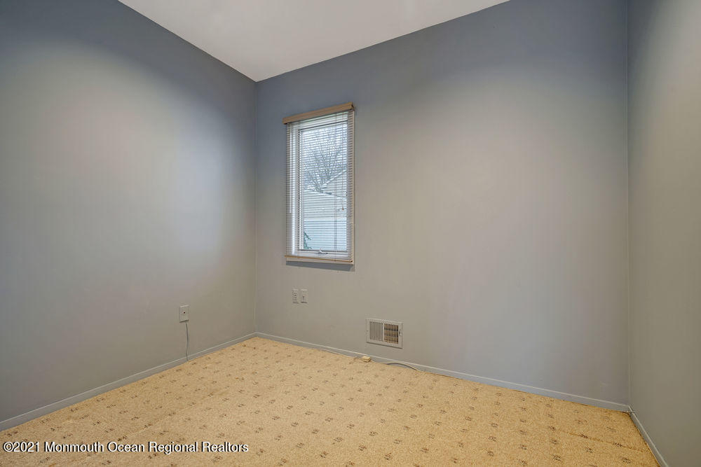 7 Fairview Road Marlboro, NJ 07746 - Photo 46 of 52 059_dsc02627-dsc02631