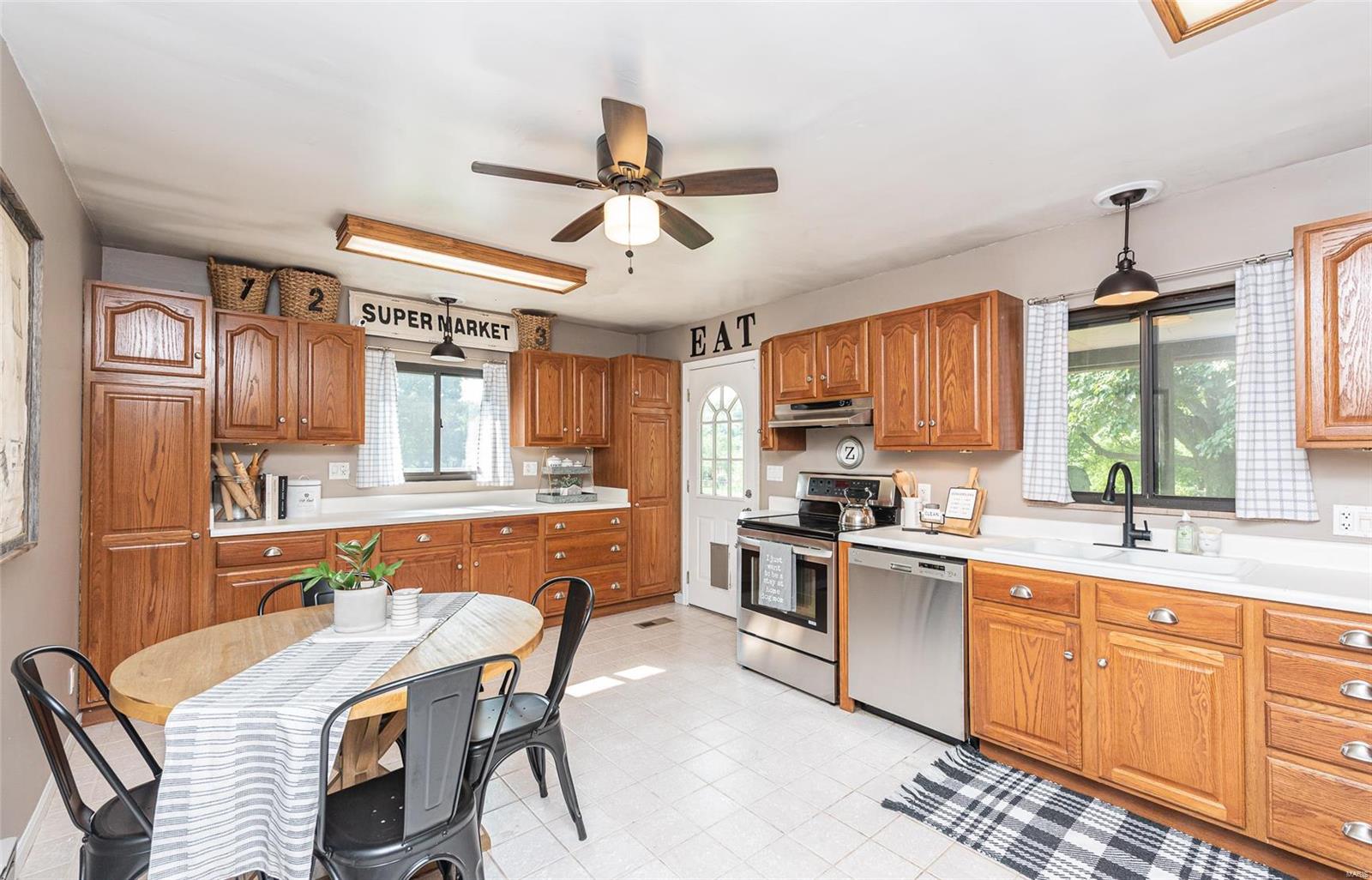 1702 Waverly Road Collinsville, IL 62234 - Photo 27 of 28 Gallery Image 27