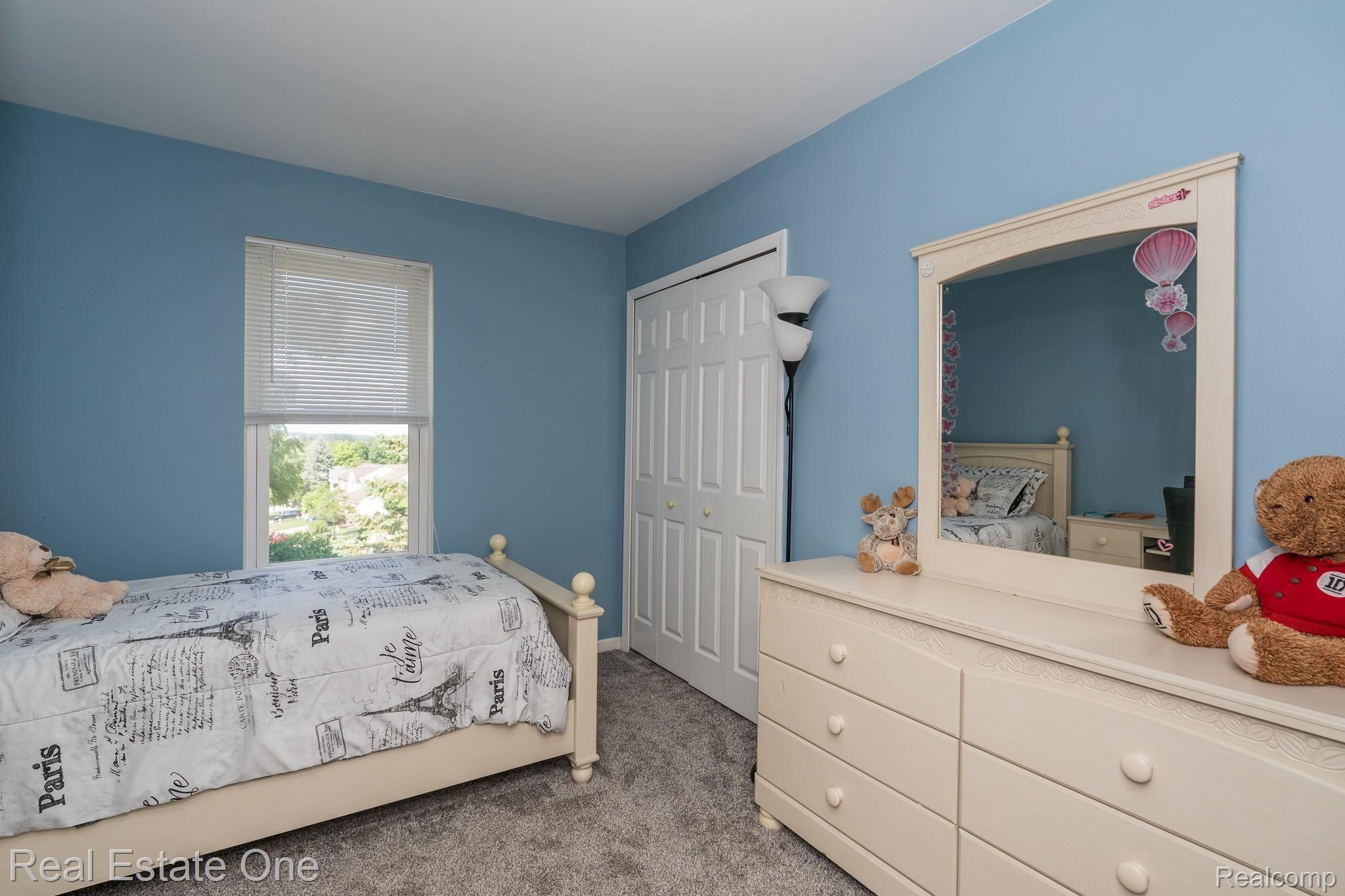 523 Whitney Drive Rochester, MI 48307 - Photo 28 of 34 Whitney MLS-W026.jpg