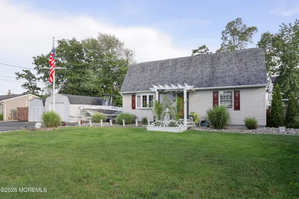 $599,000 | 1624 6th Avenue, Toms River, NJ 08757