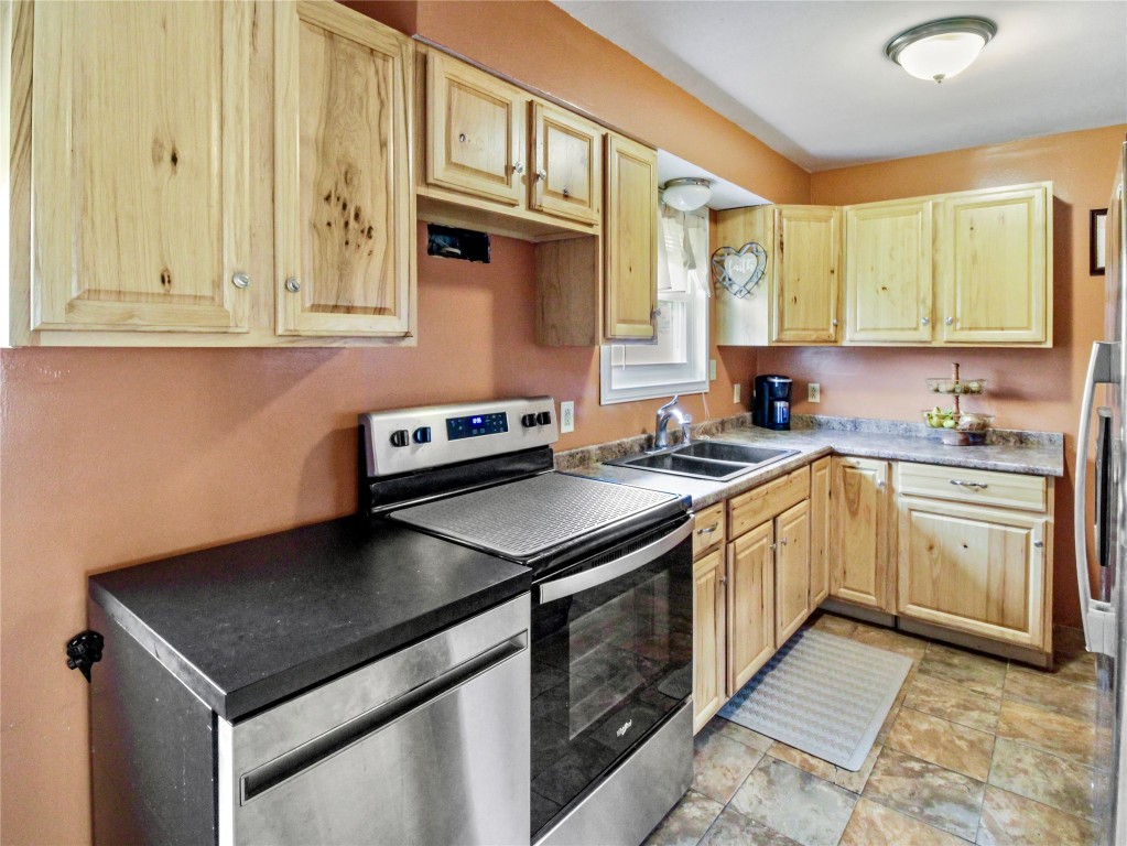 148 Ballou Road Owego, NY 13827 - Photo 17 of 37