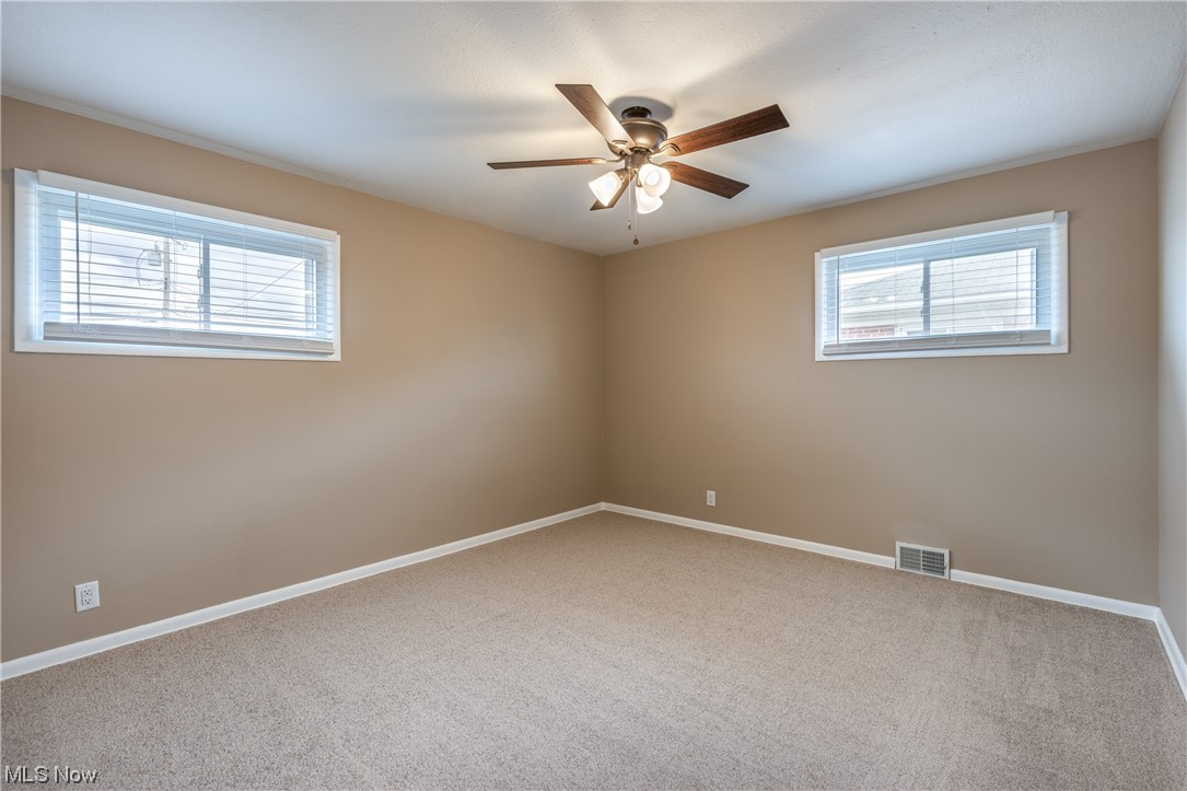 651 Pendley Road Willowick, OH 44095 - Photo 13 of 25