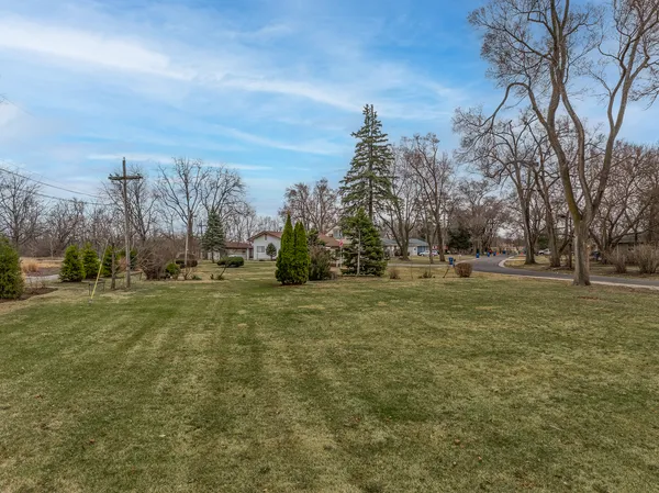 $109,900 | 23625 West Main Street, Plainfield, IL 60544