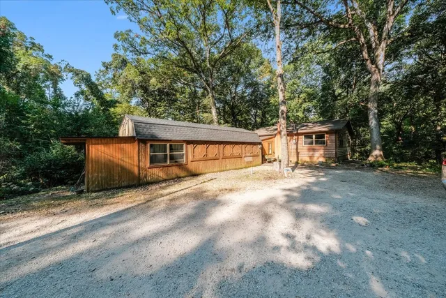 $315,000 | 564 C County Road 2400 North, Dewey, IL 61840