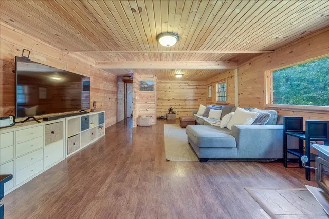 $315,000 | 564 C County Road 2400 North, Dewey, IL 61840