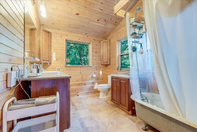 $315,000 | 564 C County Road 2400 North, Dewey, IL 61840