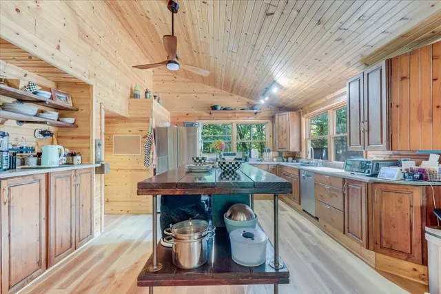 $315,000 | 564 C County Road 2400 North, Dewey, IL 61840