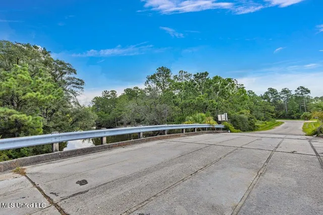 $8,800,000 | Discovery Bay Pass, Pass Christian, MS 39571