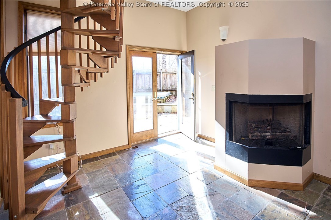 1128 Shamrock Road Charleston, WV 25314 - Photo 37 of 50 Lower Level Room with access to side deck.