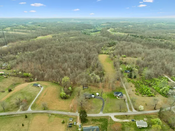 $429,000 | 3335 Hill Town Road, Santa Fe, TN 38482