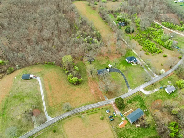 $429,000 | 3335 Hill Town Road, Santa Fe, TN 38482