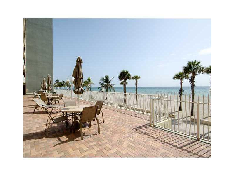 300 Oregon Street, Unit 403 Hollywood, FL 33019 - Photo 2 of 10 Other