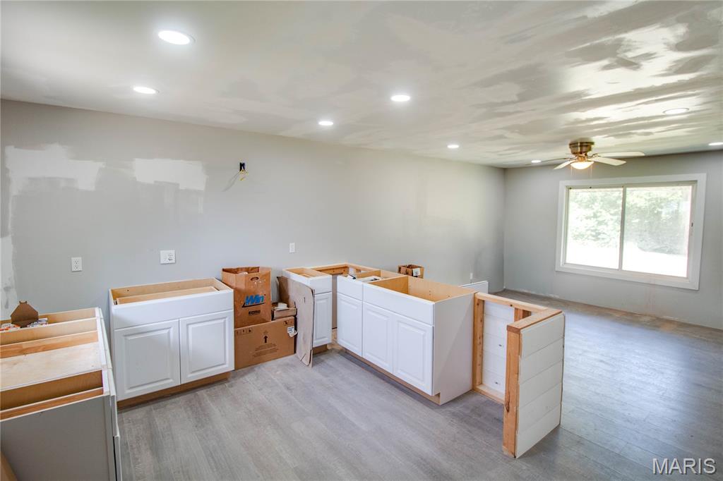 390 Dorsey Road Gillespie, IL 62033 - Photo 10 of 26 Gallery Image 10