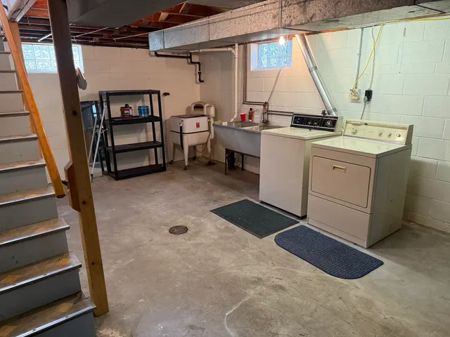 $315,000 | 805 Slayton Avenue, Grand Haven, MI 49417