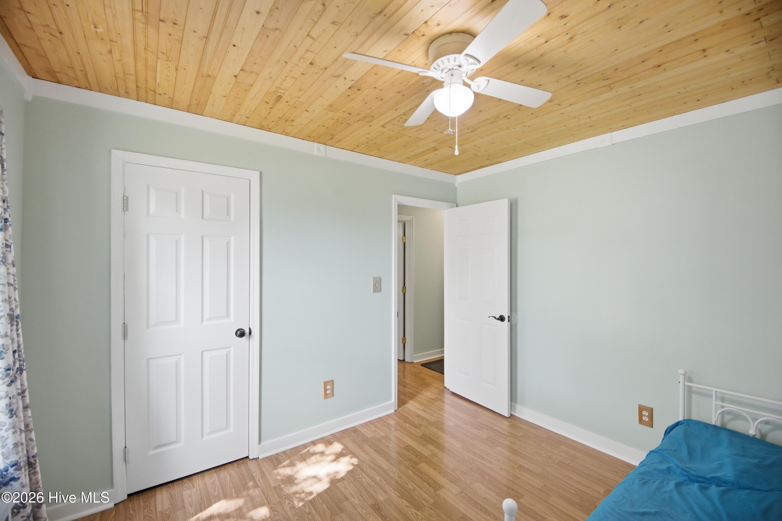 327 Running Road Jacksonville, NC 28546 - Photo 19 of 35 398A7235