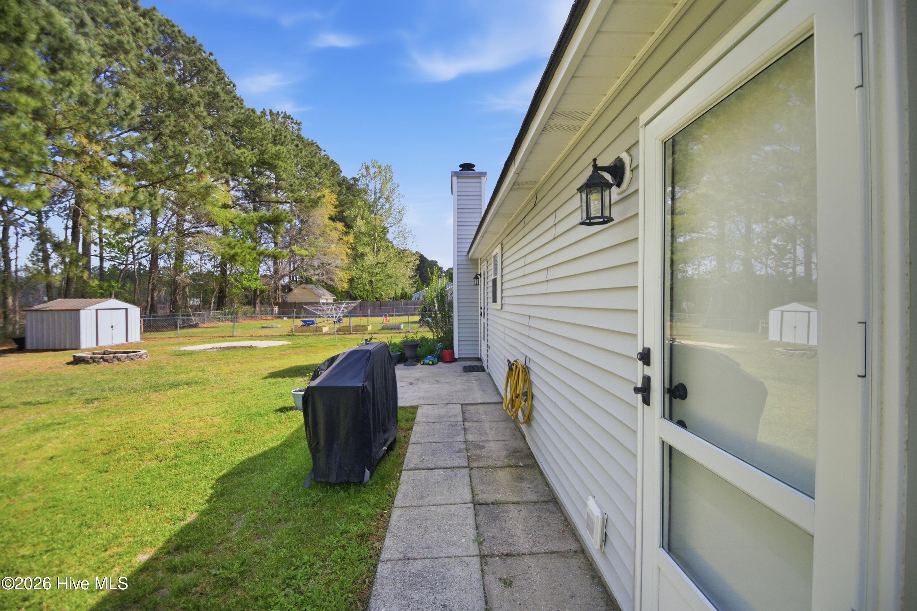327 Running Road Jacksonville, NC 28546 - Photo 32 of 35 398A7391