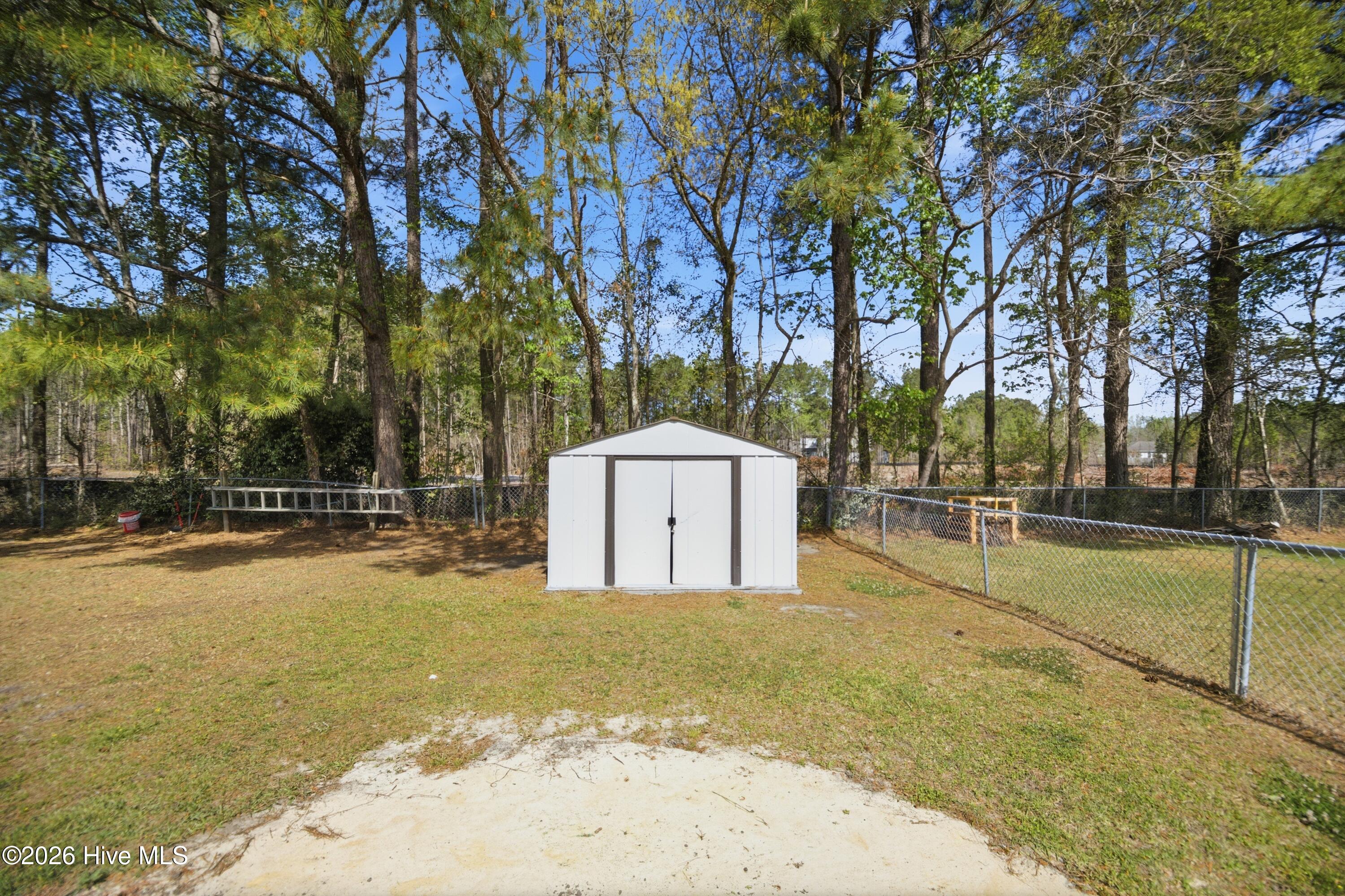 327 Running Road Jacksonville, NC 28546 - Photo 33 of 35 398A7414