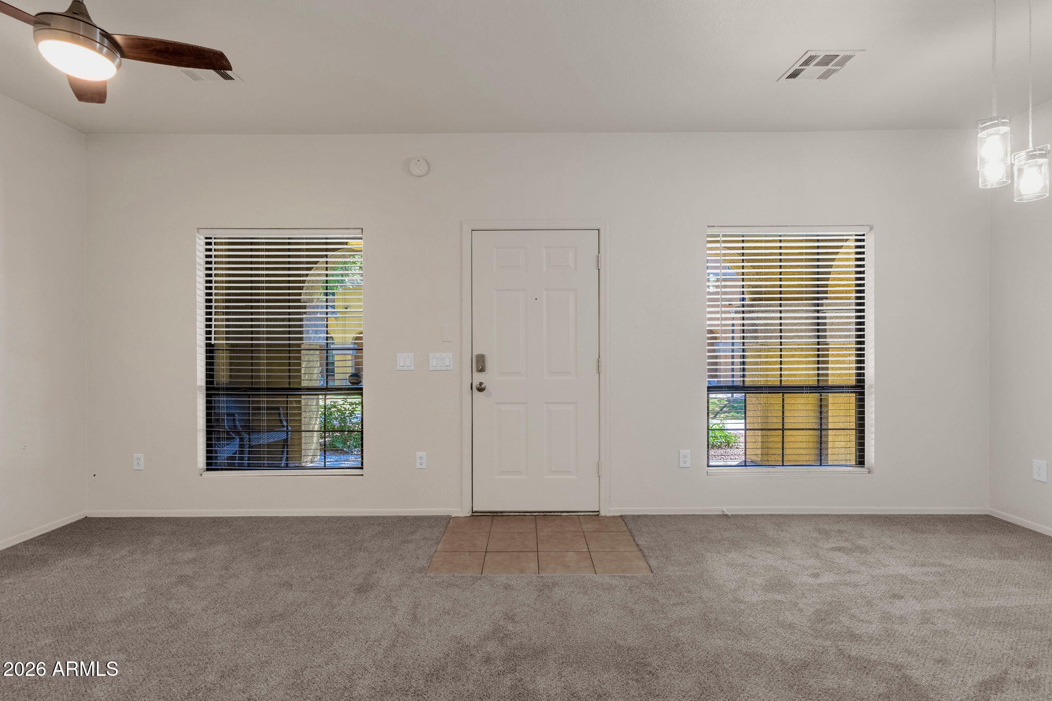 1702 East Bell Road, Unit 177 Phoenix, AZ 85022 - Photo 6 of 46 Living Room