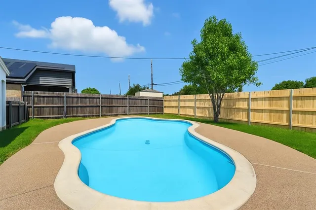 $320,000 | 2806 Game Lake Drive, Irving, TX 75060