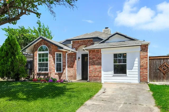 $320,000 | 2806 Game Lake Drive, Irving, TX 75060