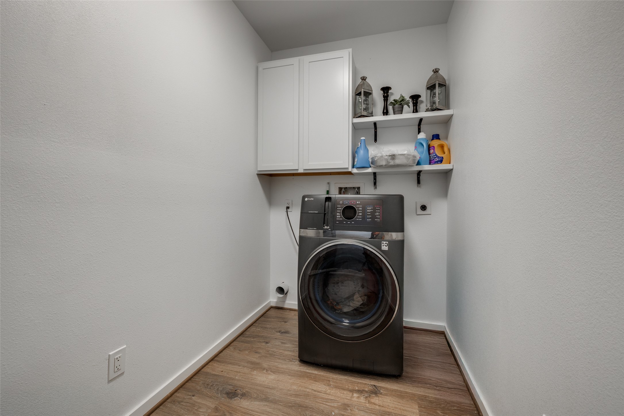 35 Disher Circle Huffman, TX 77336 - Photo 14 of 50 a room with storage and utility