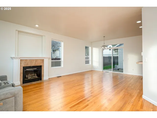 $479,950 | 1113 West Powell Boulevard, Gresham, OR 97030