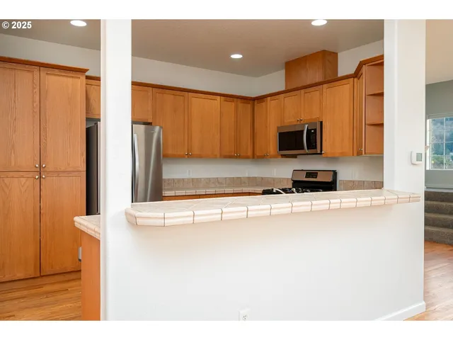 $479,950 | 1113 West Powell Boulevard, Gresham, OR 97030