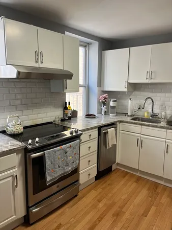 $3,300 | 138 Prince Street, Unit 6, Boston, MA 02113