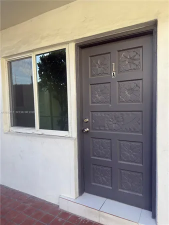 $1,800 | 2622 Northwest 24th Street, Unit 1A, Miami, FL 33142