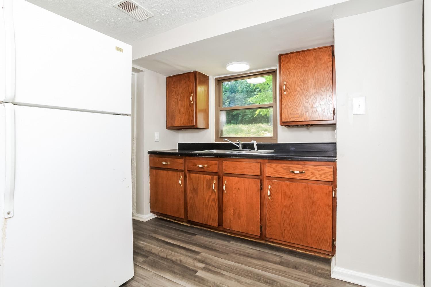 106 Ridgeway Road Cincinnati, OH 45216 - Photo 7 of 20 Gallery Image 7