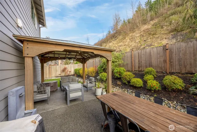 $750,000 | 10508 174th Avenue East, Bonney Lake, WA 98391