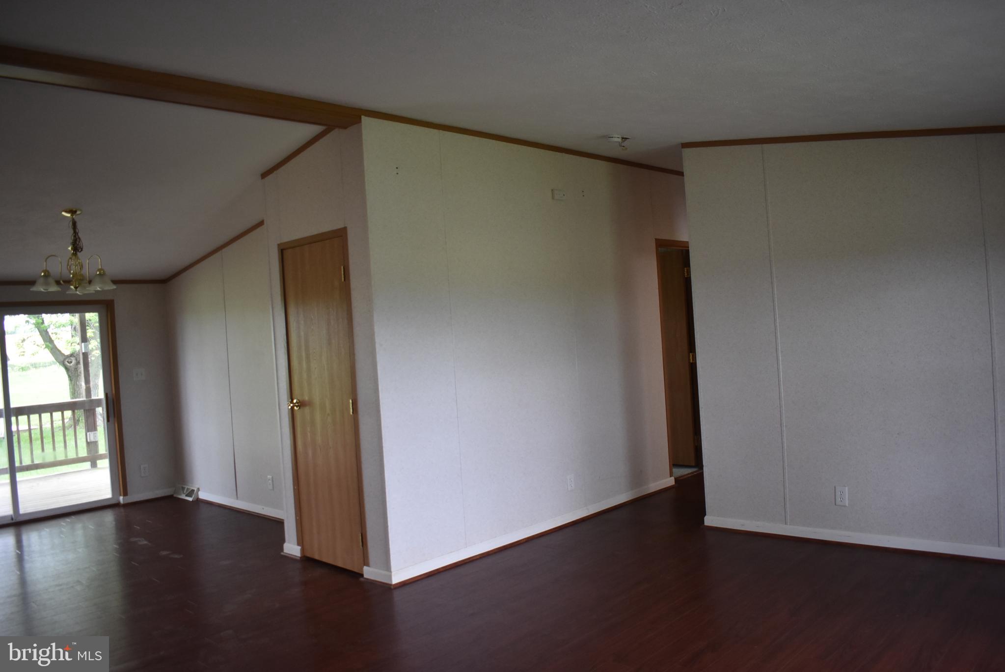 6209 Paul Rudy Road Middletown, MD 21769 - Photo 4 of 31 Gallery Image 4