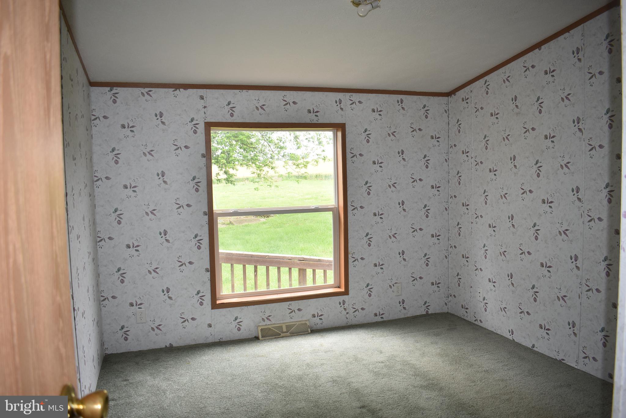 6209 Paul Rudy Road Middletown, MD 21769 - Photo 8 of 31 Gallery Image 8