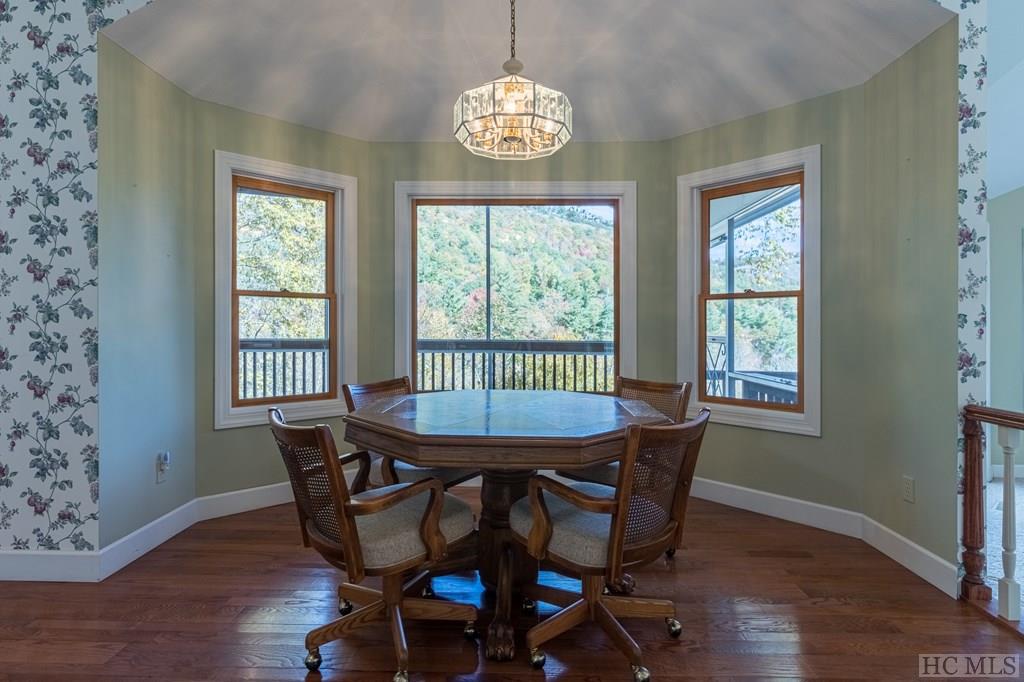 2018 Falcon Ridge Highlands, NC 28741 - Photo 15 of 49 Gallery Image 15