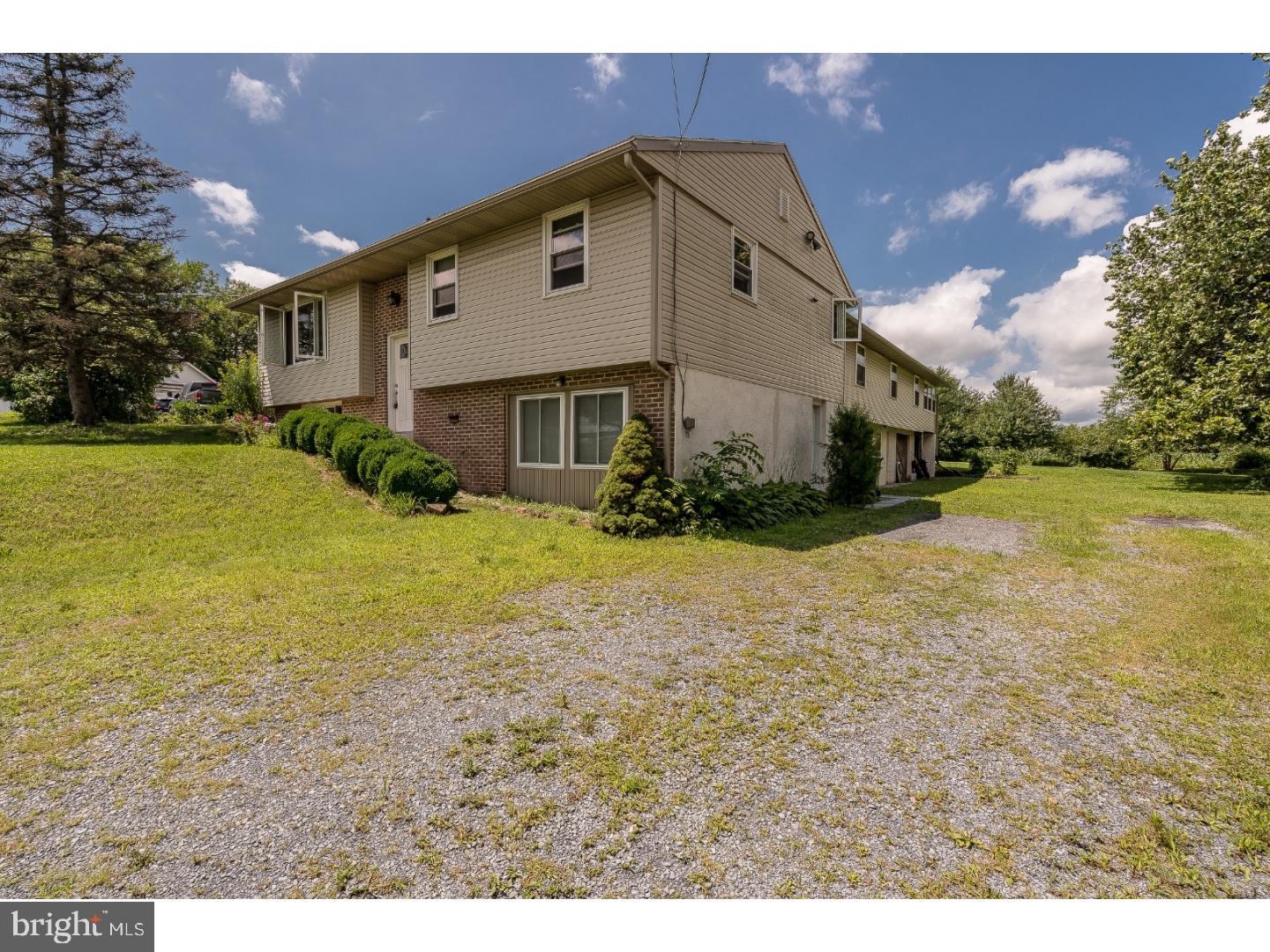 2670 North Reading Road Reinholds, PA 17569 - Photo 2 of 25