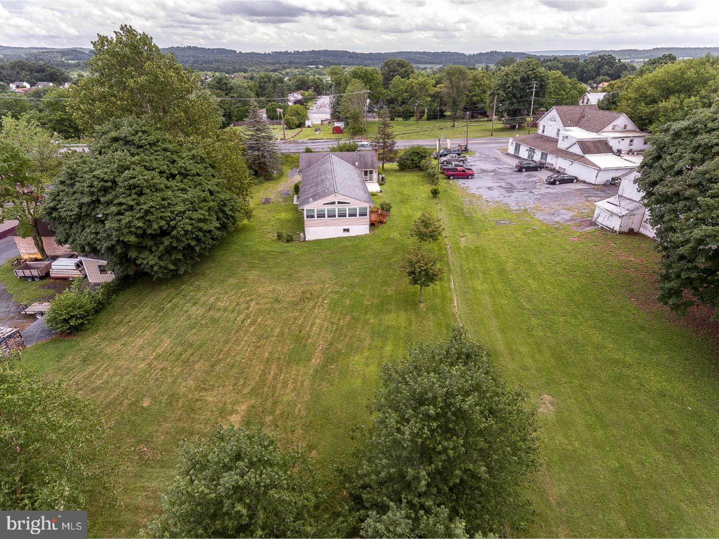 2670 North Reading Road Reinholds, PA 17569 - Photo 6 of 25