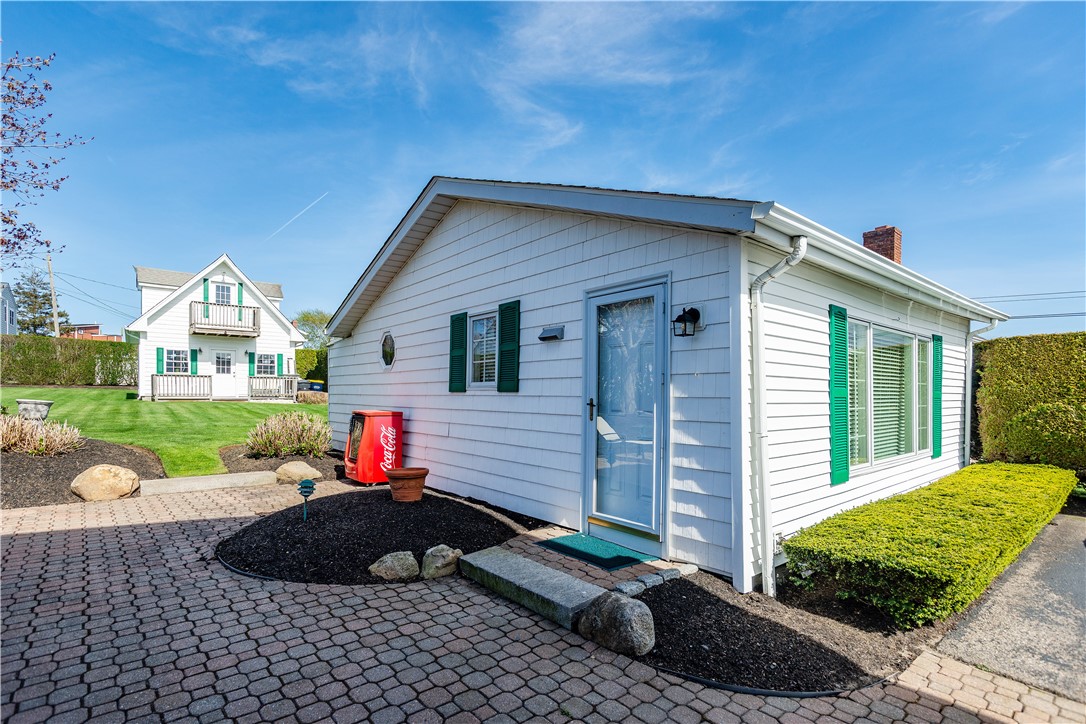 276 Bonnet Point Road Narragansett, RI 02882 - Photo 45 of 50