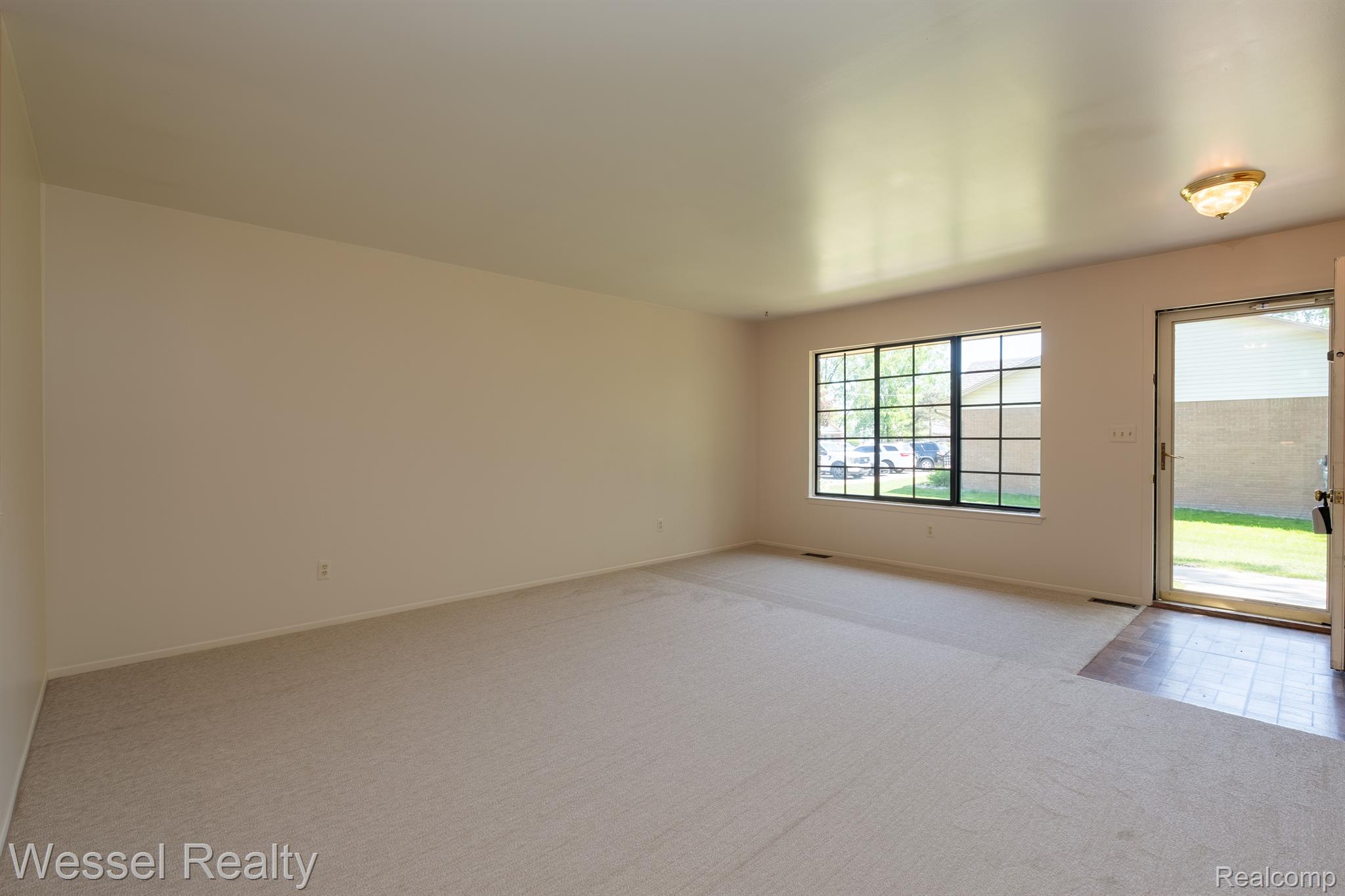 335 Fairgrove Street, Unit 11 Romeo, MI 48065 - Photo 7 of 23 Gallery Image 7