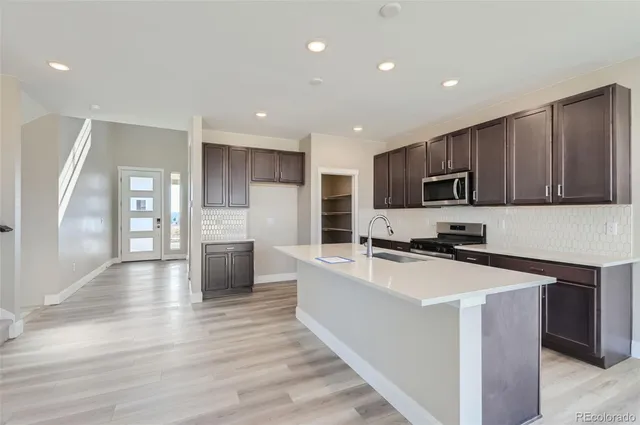 $659,900 | 5460 Green Thumb Avenue, Firestone, CO 80504