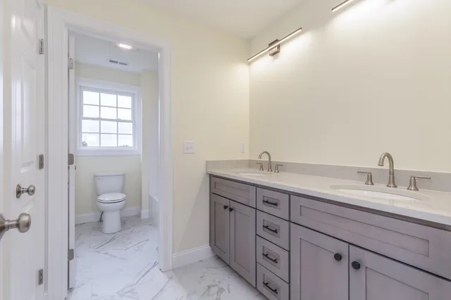 $1,140,000 | 54 Daniel Road, Derry, NH 03038