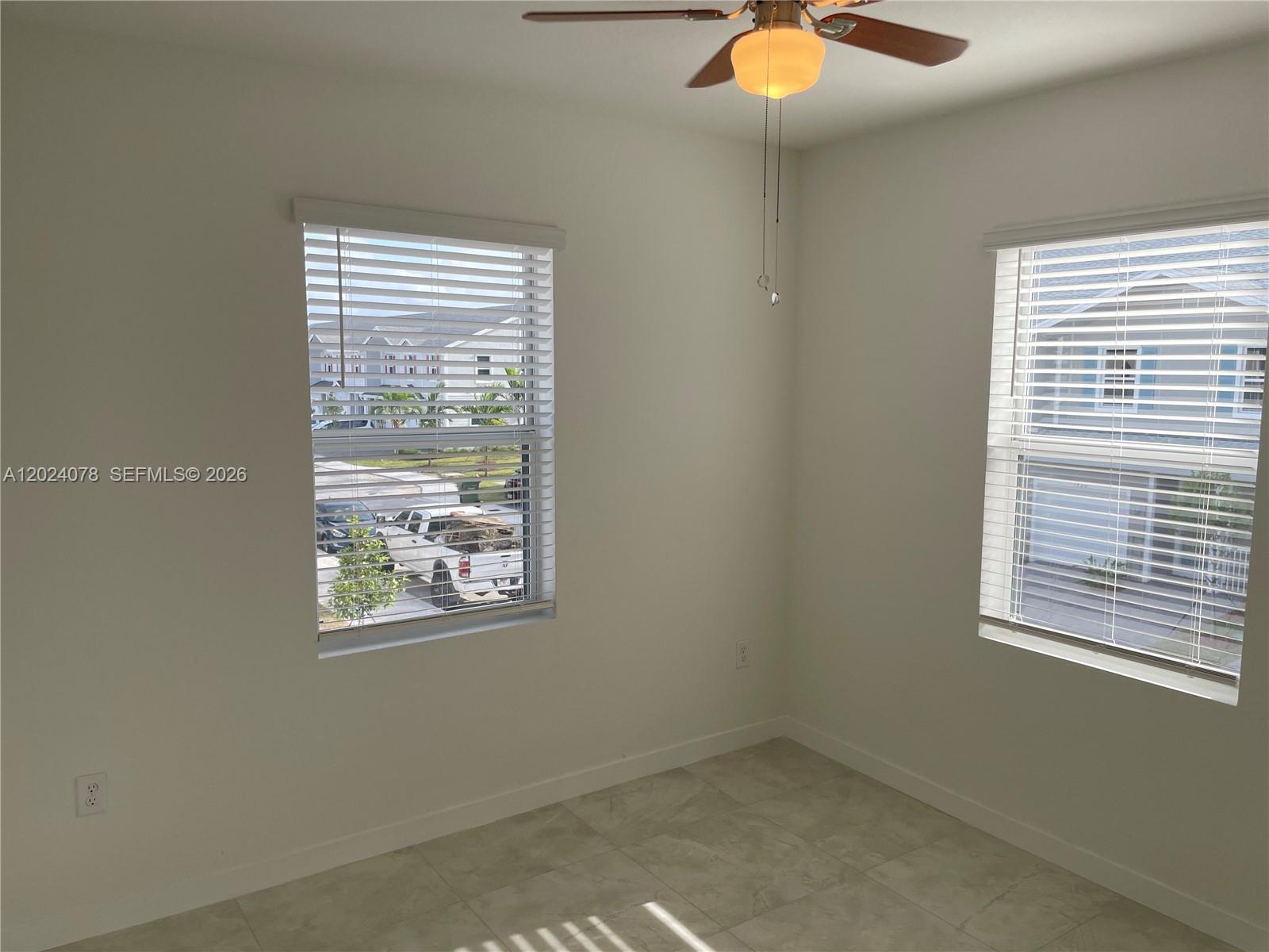 906 Southeast 17th Street Homestead, FL 33034 - Photo 9 of 11