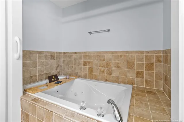 $259,900 | 1236 Bromley Drive, Fayetteville, NC 28303