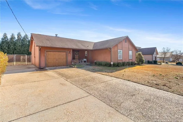 $254,900 | 1236 Bromley Drive, Fayetteville, NC 28303