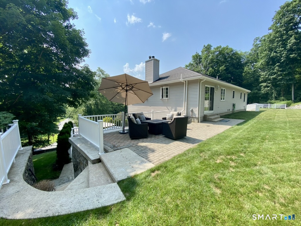 327 Jones Road Naugatuck, CT 06770 - Photo 15 of 26