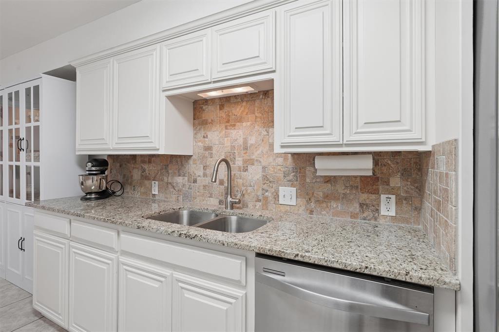 79 1 Main Place Benbrook, TX 76126 - Photo 14 of 26