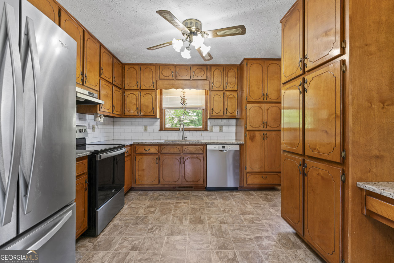 1730 Mt Carmel Road McDonough, GA 30253 - Photo 27 of 33